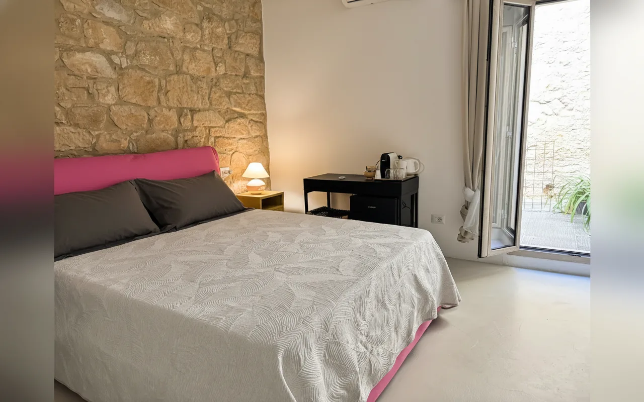 Camera con bagno privato — Green House Baunei, Baunei (Sardegna) (foto 4)